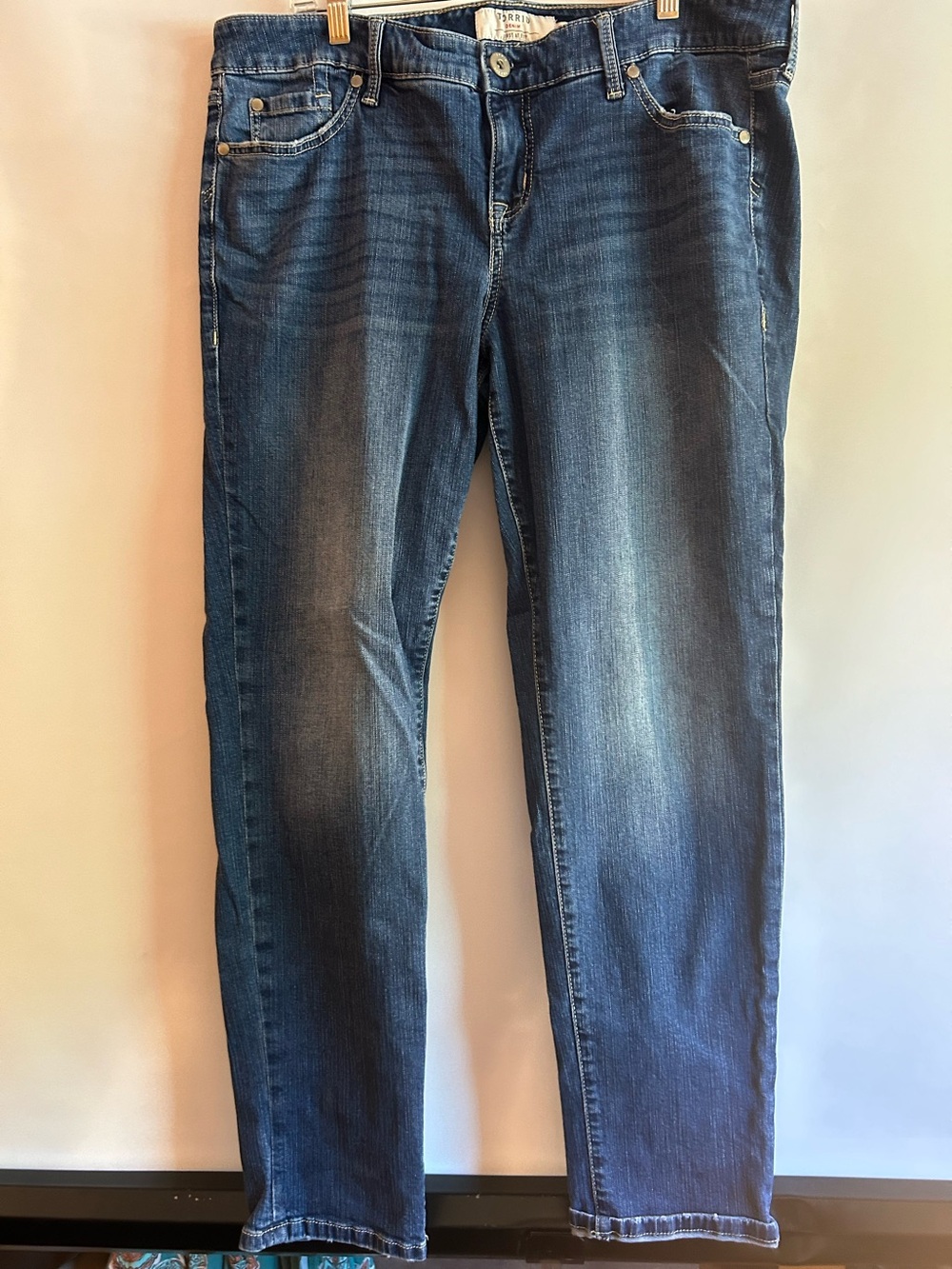 TORRID FIRST AT FIT BOYFRIEND WOMANS JEANS SIZE 16R 98% COTTON 1% SPANDEX